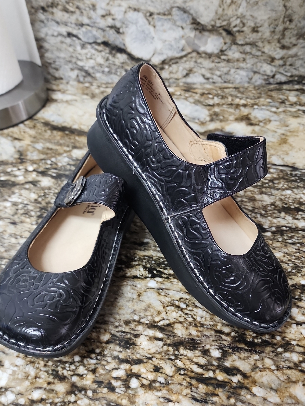 Alegria, Paloma Mary Jane Style Shoes, Size 7 US Size 37 Euro Size